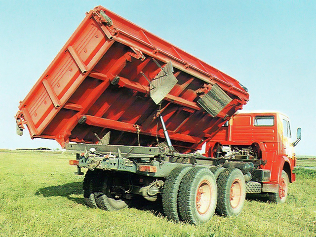 КАМАЗ-55102
